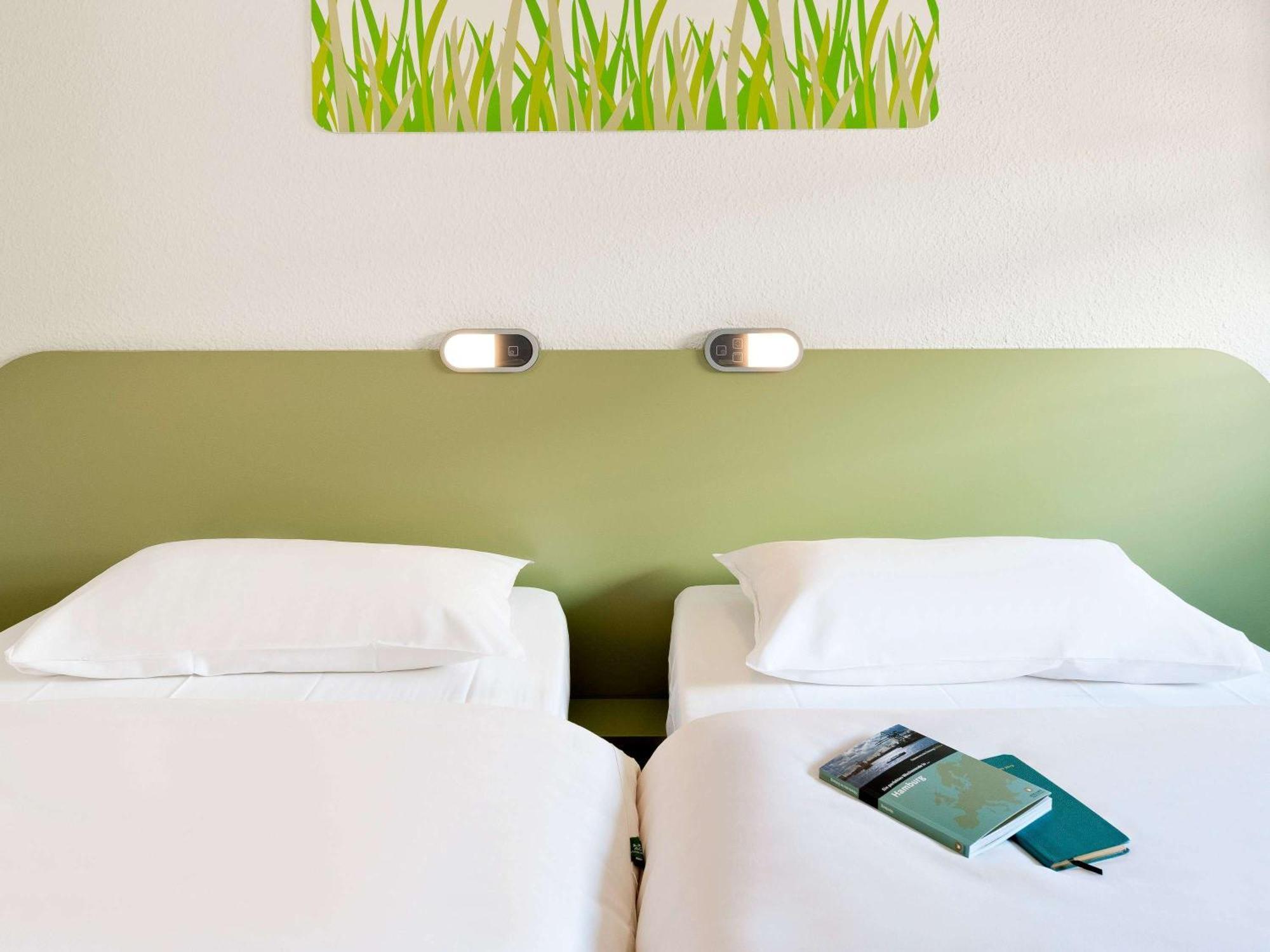 Ibis Budget Bordeaux Aeroport Mérignac Exteriör bild