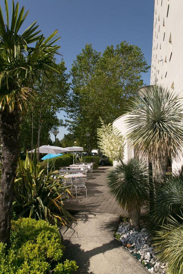 Ibis Budget Bordeaux Aeroport Mérignac Exteriör bild